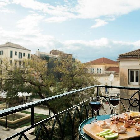 Deluxe Town Hall Square Flat In Historical Center 2 Corfu  Bagian luar foto
