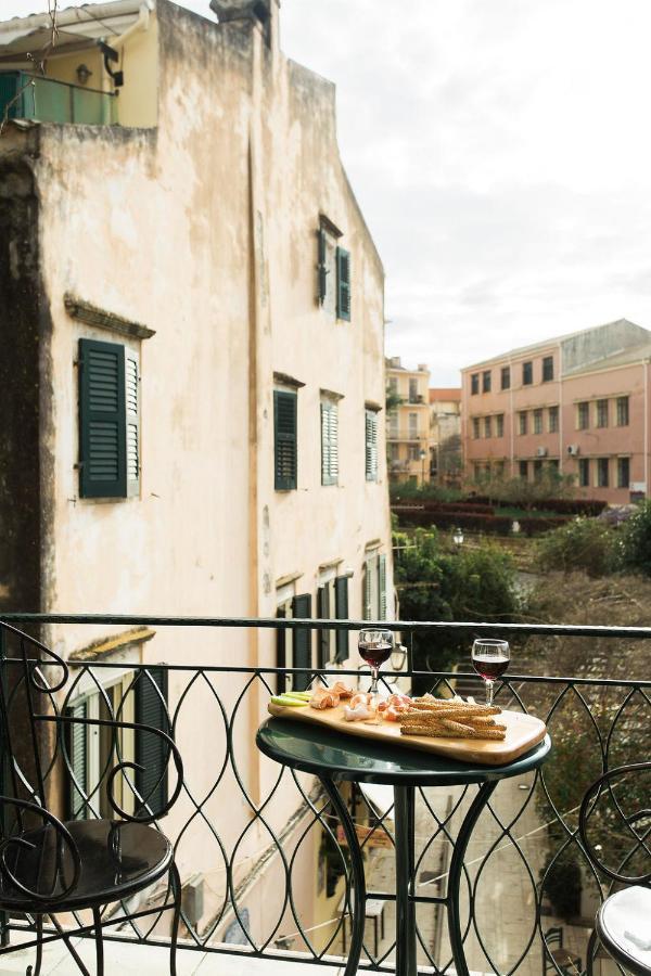 Deluxe Town Hall Square Flat In Historical Center 2 Corfu  Bagian luar foto